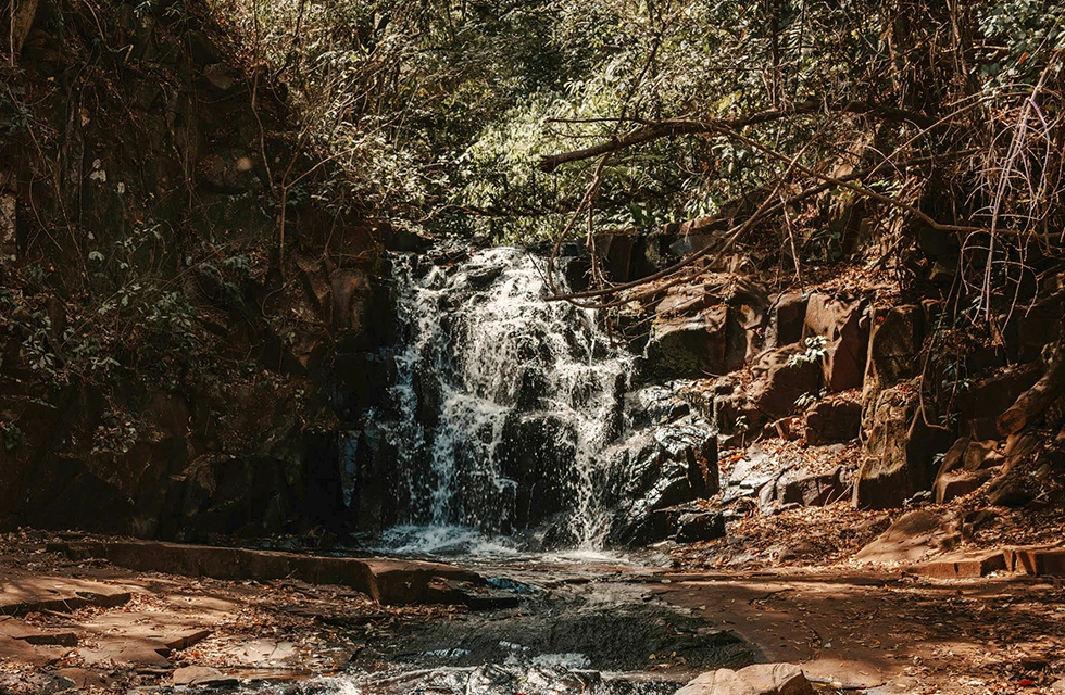 cachoeira no Clara Dourado