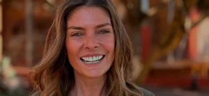 taize sorrindo